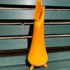 vintage L.E. Smith 3 Toe Orange Swung Glass Vase