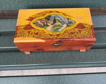 Vintage Cedar Wood Keepsake / Jewelry Box –Cottage scene – Mid-Century Style