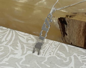 Vertical Hebrew Name Necklace – Custom 925 Sterling Silver or Gold Plated – Personalized Jewish Jewelry – Handmade in Israel
