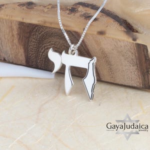 Collar Chai hebreo con el mapa de Israel en plata de ley 925 - Joyería judía israelí - Regalo judío para hombres y mujeres - Regalos para el Día del Padre
