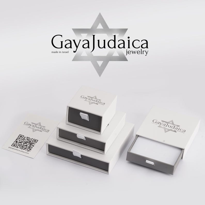 GayaJudaica gift boxes with Star of David logo and certificate card, the packaging every sterling silver chain order ships in