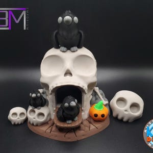 Crow/Raven and Skull House Set 3D Printed Flexi Figure Halloween Decoration