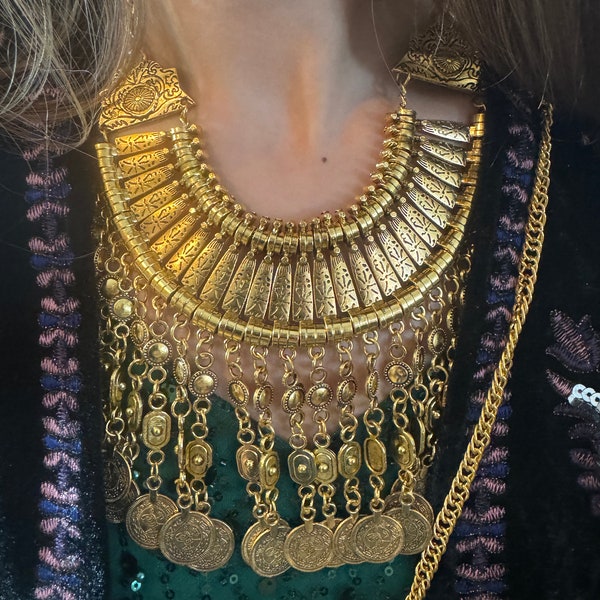 collier ras de cou ethnique bohème, vintage,  couleur argenté, doré, gold color