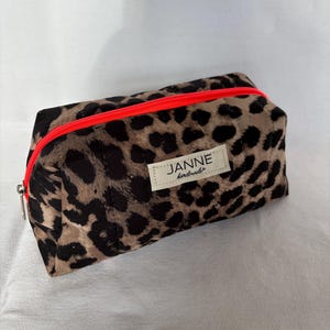 Kosmetiktasche Leo\Neon