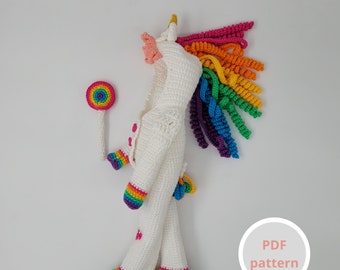 Outfit Unicorn voor pop Robin [Download PFD] [Pop] [Amigurumi] [Haken] [Haakpatroon] [Eenhoorn] [Onesie] [Regenboog] [Lolly]