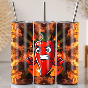 Può includere: Tre bicchieri in acciaio inossidabile con coperchi e cannucce. Ogni bicchiere presenta un peperoncino rosso dei cartoni animati su uno sfondo arancione e giallo fiammeggiante.