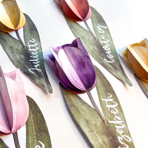 Tulip Printable Place Card: Spring Wedding, Easter Brunch. Edit in Canva, download as a PNG (Machine cut) or PDF (Hand cut)