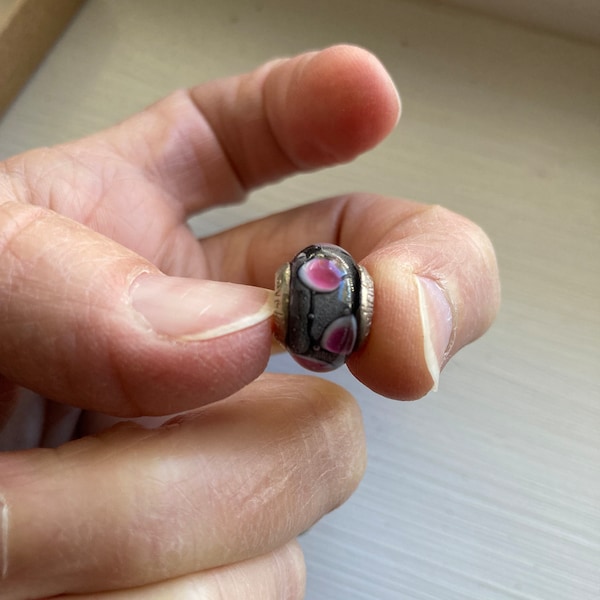 Glass bead fits on pandora or troll bracelets