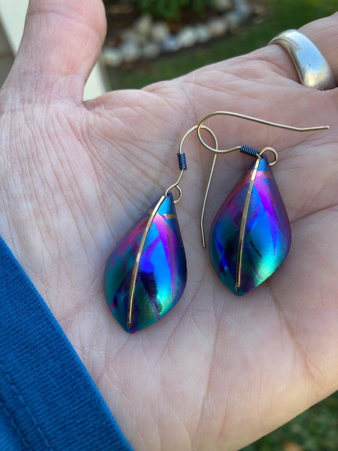 Purple Holly Yashi Titanium Nobium Processed Earrings With 14k Gold Etsy