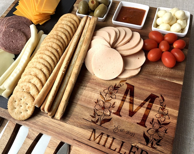 Large Custom Charcuterie Board Set, Personalized Cheese Lover Mothers Day Gift for Grandma, 19pcs Cheese Board And Knife Set