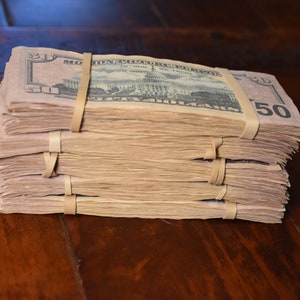 Money spent on christmas decorations