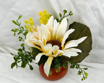 Small Gourd Floral Decoration