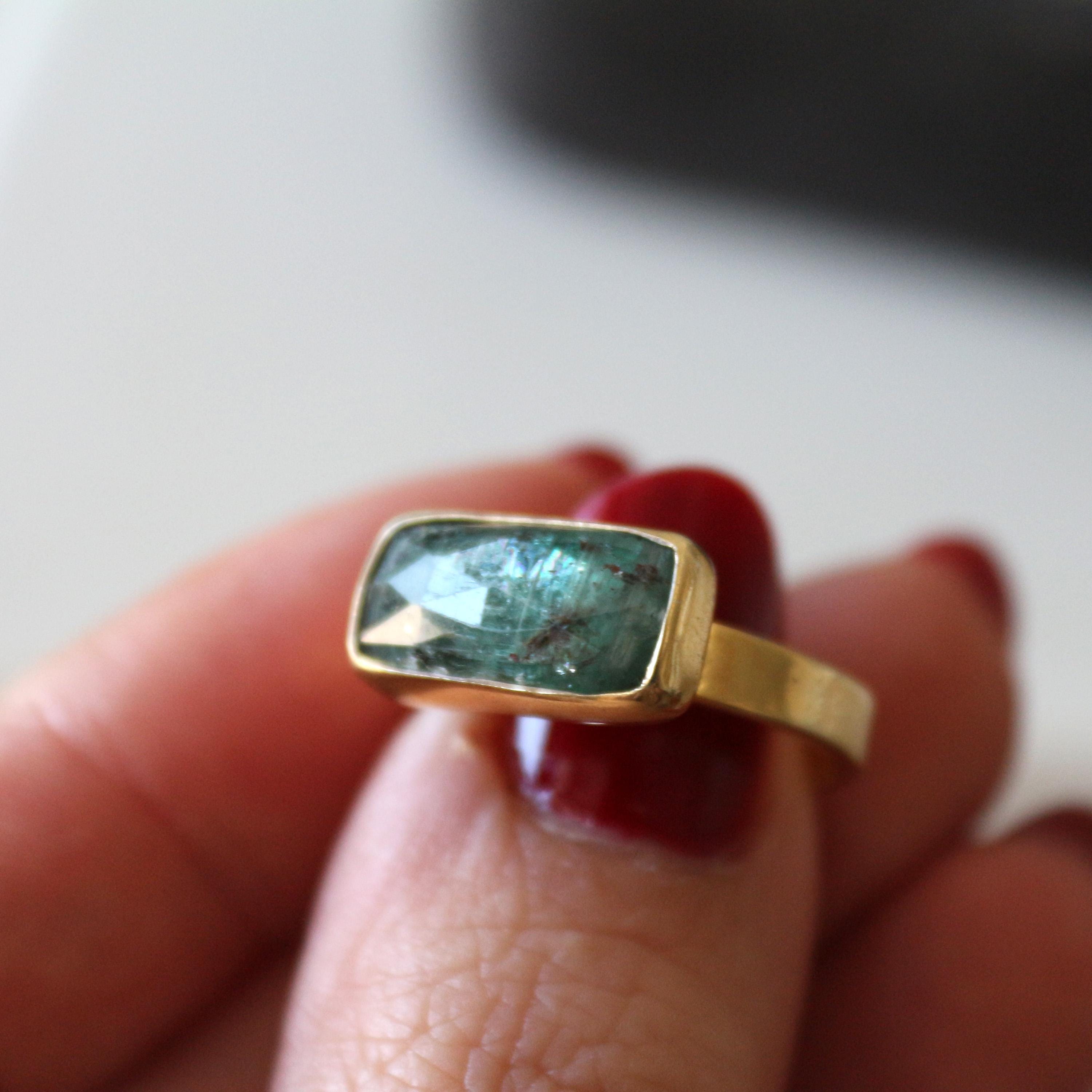 green-kyanite-ring-gold-plated-silver-and-natural-kyanite-stone
