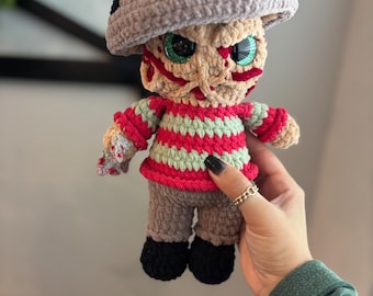 Freddy mushroom crochet pattern