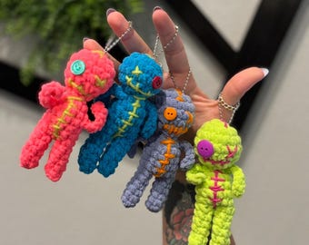 schema all'uncinetto per portachiavi voodoo