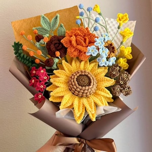 Crochet Sunflower Bouquet, Fall Floral Arrangement, Colorful Handmade Yarn Flowers, Finished product
