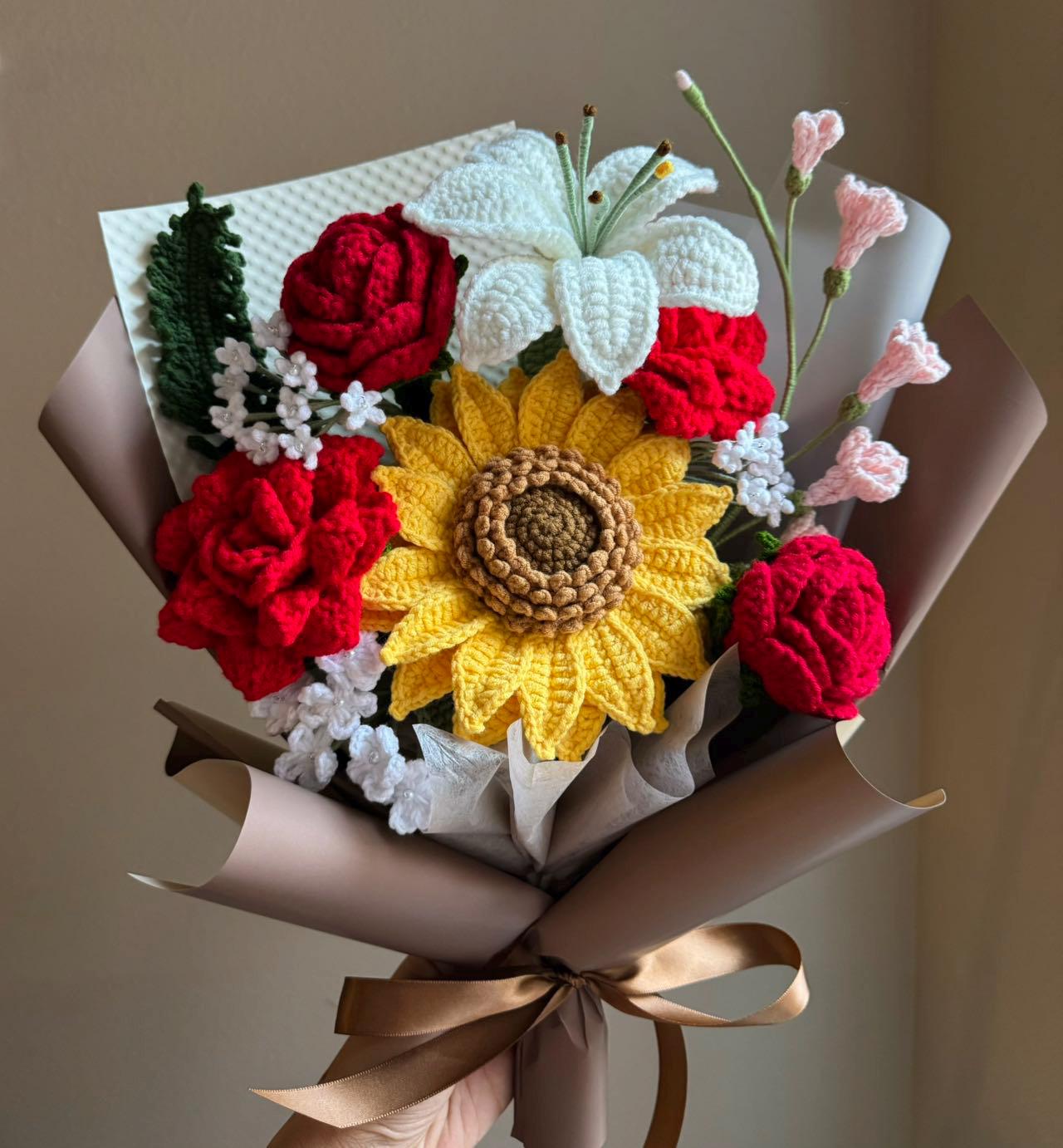 Handmade Crochet Flower Bouquet: Christmas Handmade Bouquet