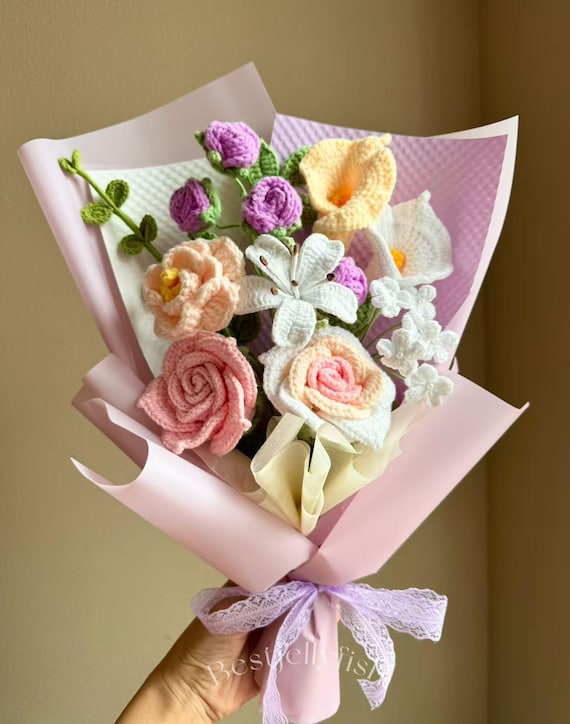 UIYIHIF Bouquet di Fiori Fatti a Mano All'uncinetto, Fiori Artificiali di Rose Fatte a Mano, Bouquet di Fiori Artificiali per la Casa, Decorazioni per Ufficio, Feste di Matrimonio