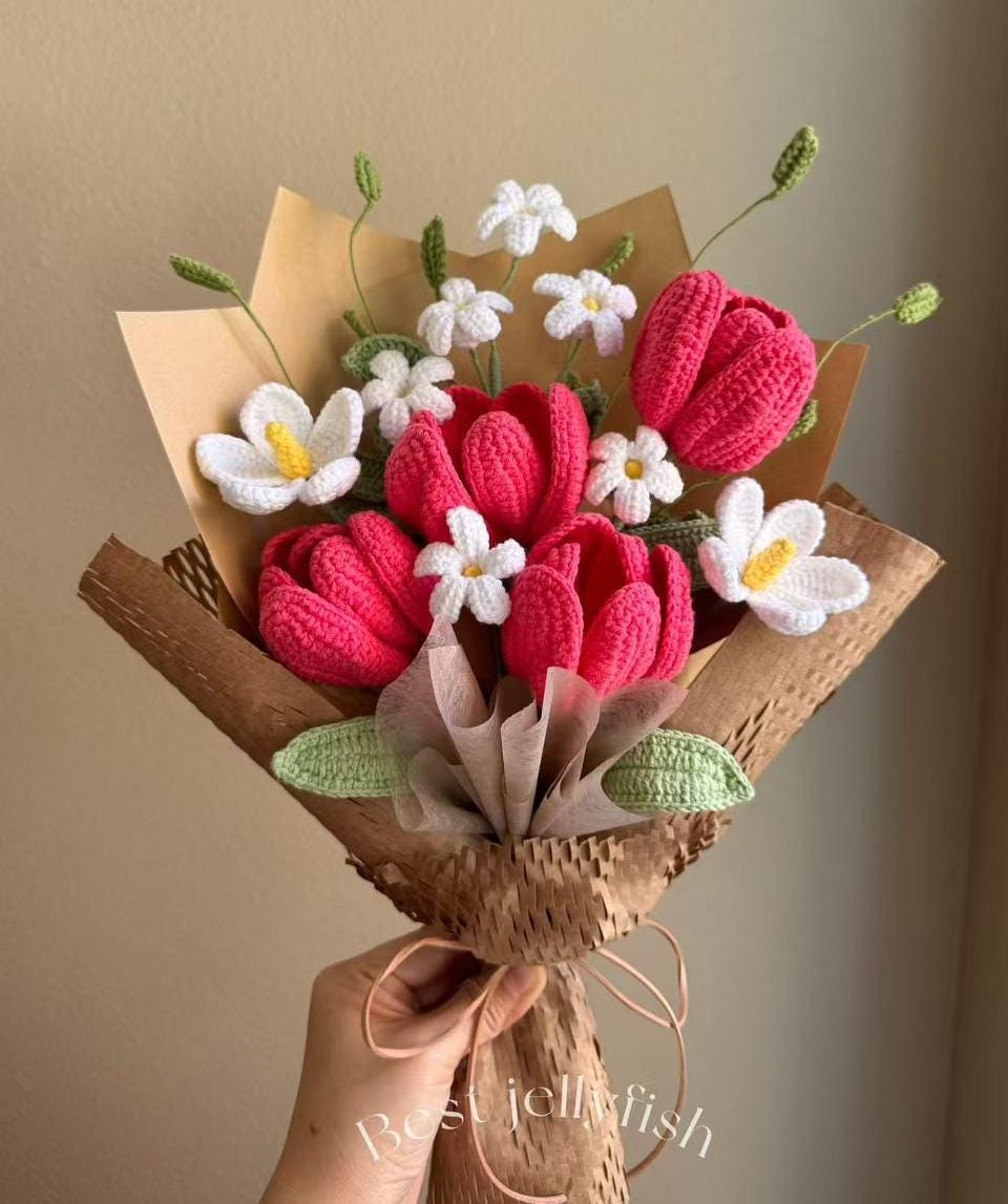 Mother's Day Crochet red pink rose bouquet, Knitted Birthday