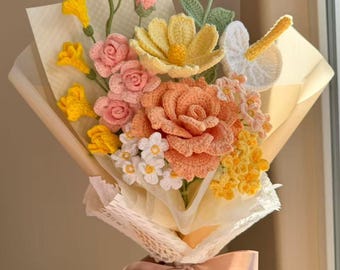 ❤購入時32万円❤作家物パンフラワーモチーフ四季の花束オリジナルデザイン❤超美品 手作りかぎ針編みの花束：編み物のバラとチューリップ、永遠の花の