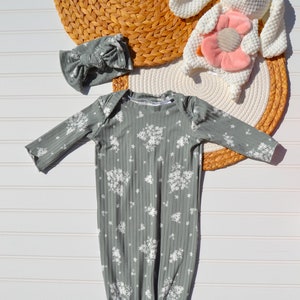Newborn Baby Gown Headband Set Knotted Gown Girl Going home set Baby Shower Gift Hospital Photo Receiving Girl Gift Set Blooming Sage Set