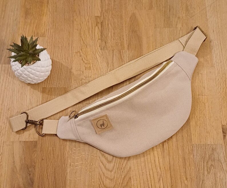 Sac banane en toile beige