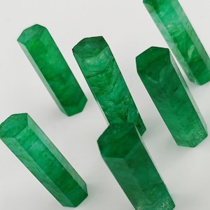 Natural Emerald Rough
Raw Green Gemstone Lot
Uncut Raw Emerald
Rough Crystal Specimen
Green Precious Stone