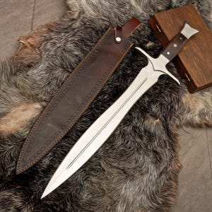 Handcraft Viking Sword | Made by Experts smiths Gifts for Him | Hand Forged Sword Balance Water Tempered Personalized gift customized swords