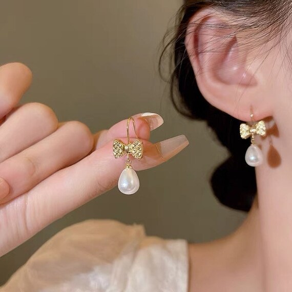 Gold Pearl Bow Tie Earrings - Etsy