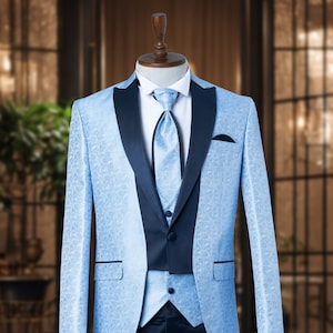 Blue Wool Three Piece Suit: Peak Lapel Men&#39;s Wedding Tuxedo