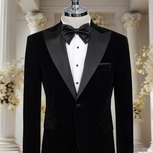 Black Velvet Men&#39;s Tuxedo - Groom Suit - Wedding Suit Peak Lapel Slim Fit Double Breasted Men&#39;s Suit