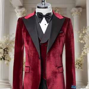 Men's Burgundy Velvet Suit, Double Breasted Burgundy Velvet Tuxedo, Groom Tuxedo, Men Suits for Engagement, Anniversary, Prom, Groom
