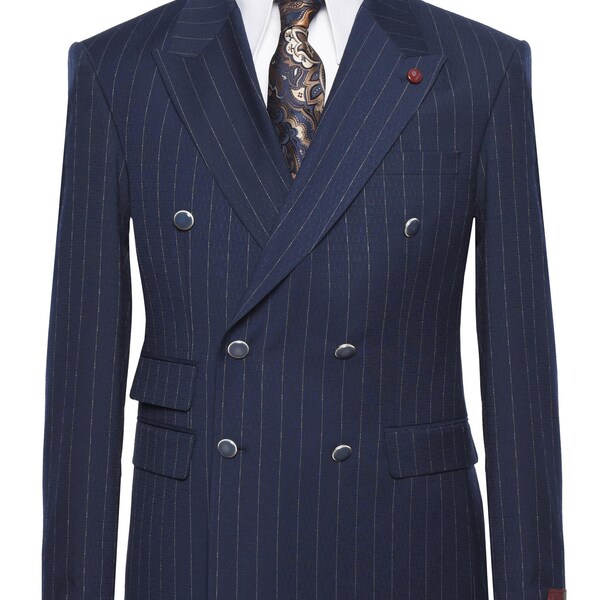 Double-Breasted Peak Lapel Men Suit with Flap Pockets