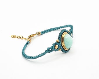 Macrame bracelet with Amazonite stone and brass details. Handmade jewelry.