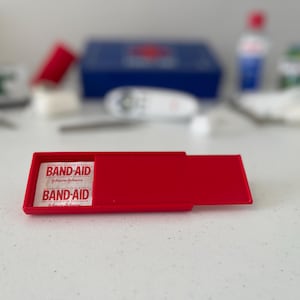 Boîte à pansements imprimée en 3D - Compacte et pratique pour les voyages, les sacs à main, les sacs à couches, les trousses d'urgence/de premiers soins et pour un usage quotidien