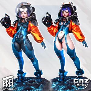Puede incluir: Una figura impresa en 3D de un personaje femenino que lleva un traje espacial azul y negro con una chaqueta naranja. El personaje tiene el pelo morado y sostiene un arma futurista. La figura está de pie sobre una base azul y negra.