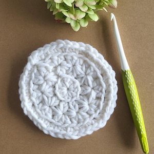 Cup coasters in star pattern coasters table decoration