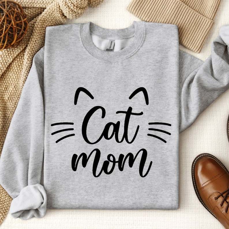 Cat Mom Sweatshirts, Custom Cat Mom Shirt, Cat Mom Shirts, Womens Sweatshirts, Cat Mom Gift