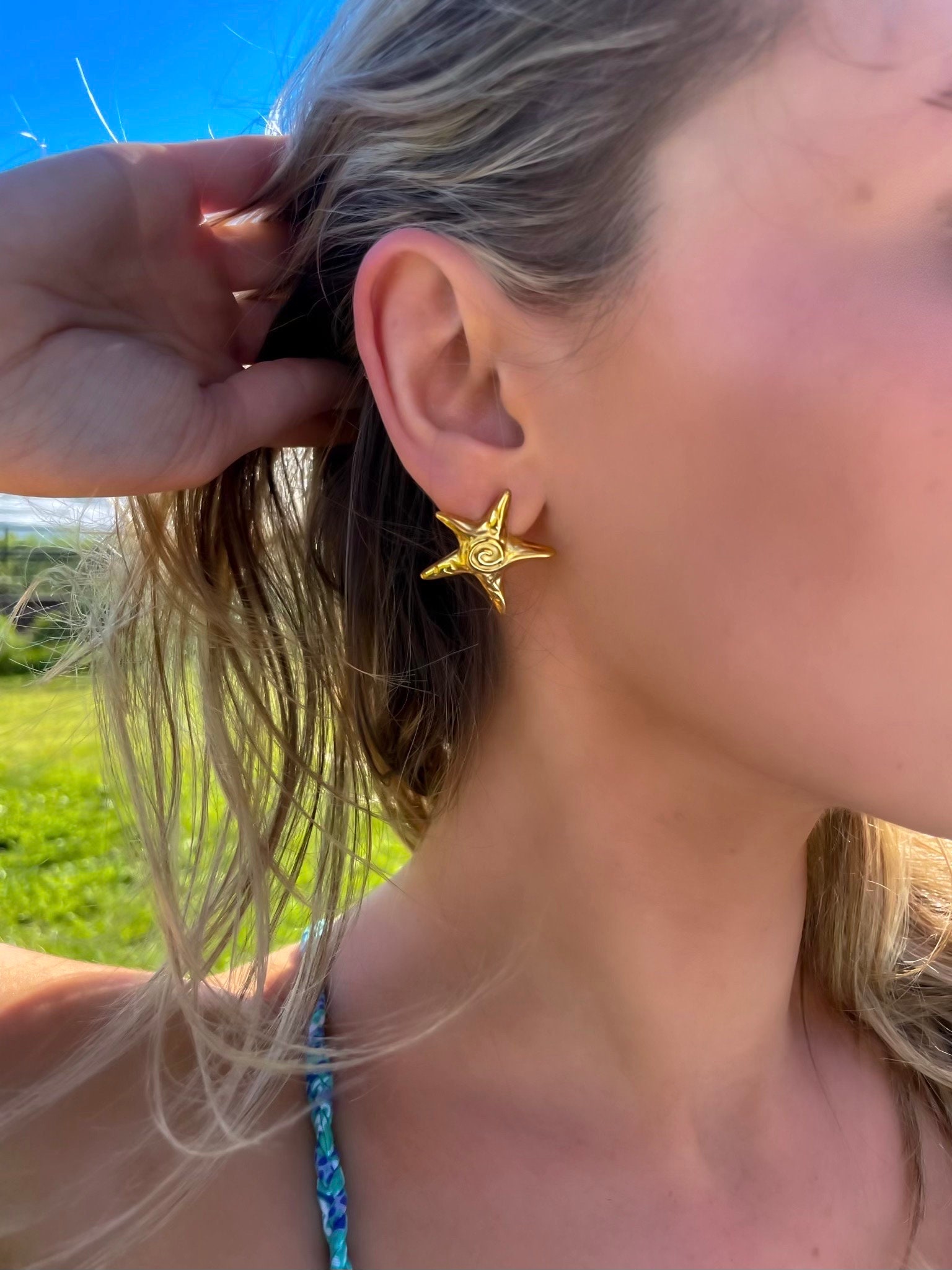 18K Gold Plated Starfish Earrings, Beach Jewelry, Summer Jewlery, Statement Earrings, Non Tarnish, Waterproof, Sea Shell, Gift for Her