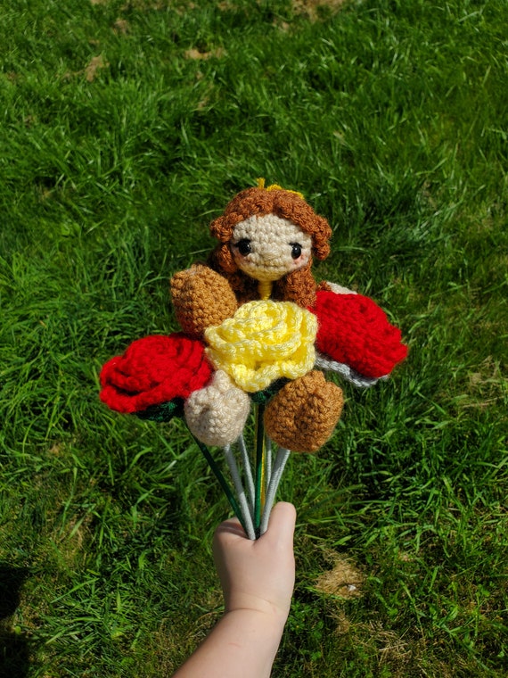 Flores de personajes de crochet, ramo de crochet, princesas de crochet,  muñecas de crochet, ramo de crochet temático