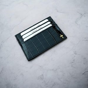 Billetera tarjetero minimalista brillante con diseño de cruz de color dorado, regalo para hombre, tarjetero.