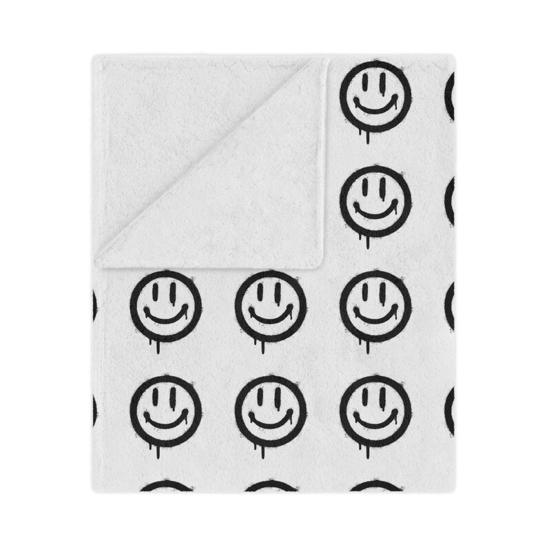 Groovy Smile Face Blanket, Velveteen Plush Blanket, Youth Y2K Blankets