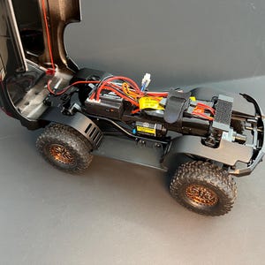 SCX24 Lexus GX Inner Fenders *Optional rock light COMPATIBLE fenders