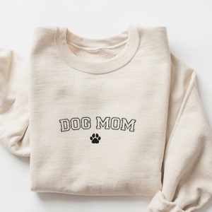 Hond moeder Sweatshirt, hond minnaar shirt, Paw Print hond shirt, Moederdag cadeau, hond papa cadeau voor huisdier cadeau voor hem, huisdier minnaar cadeau, cadeau voor haar