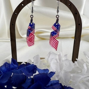 Patriotic Earrings -Spiral American Flag