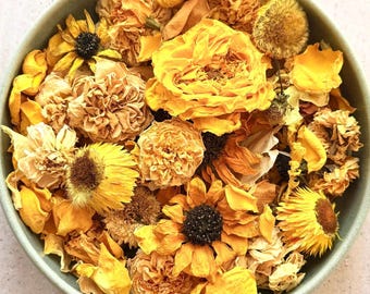 Bio Trockenblumen Potpourri in Gelb | Selbst angebaut in Somerset | Duft nach Wahl