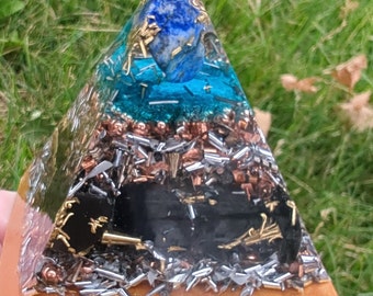 ElementAlchemy, Orgonenergy, EMFprotection, Orgonepyramid,Handmade, Energyhealing, Crystalhealing, Spiritual, Lapis Lazuli, Obsidian, Resin