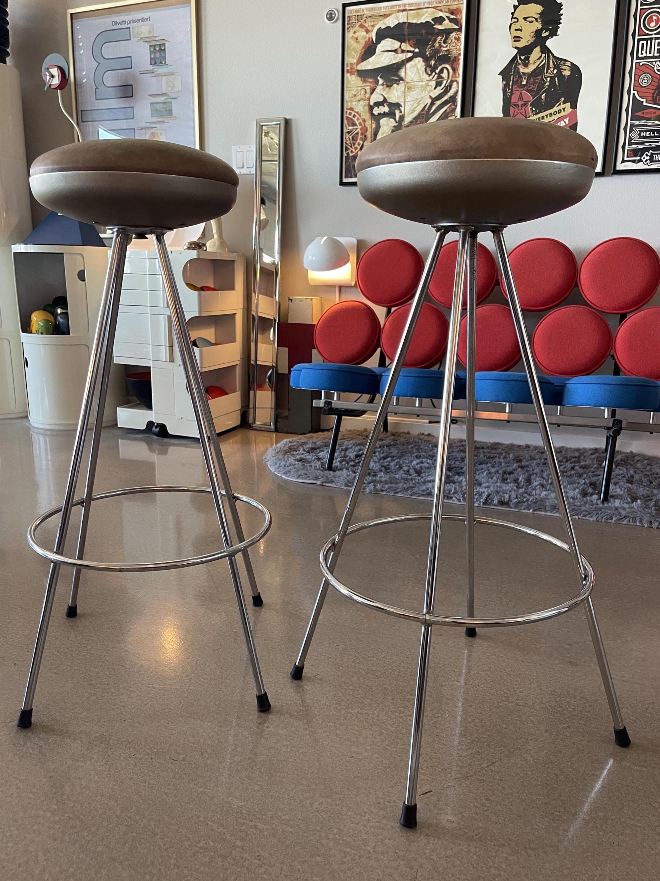 80s Sintesi Italy UFO Stools Space Age Atomic Sputnik Pair Set Bar