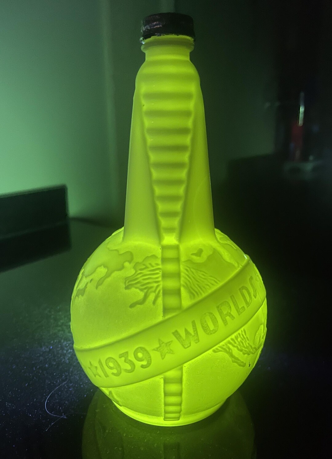 Uranium Glass 1939 New York World's Fair Vinegar Bottle White Globe ...