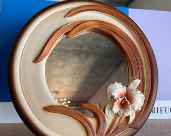 Escultura de cerámica con espejo y flor de iris Art Nouveau de Greg Dixon, California, años 80